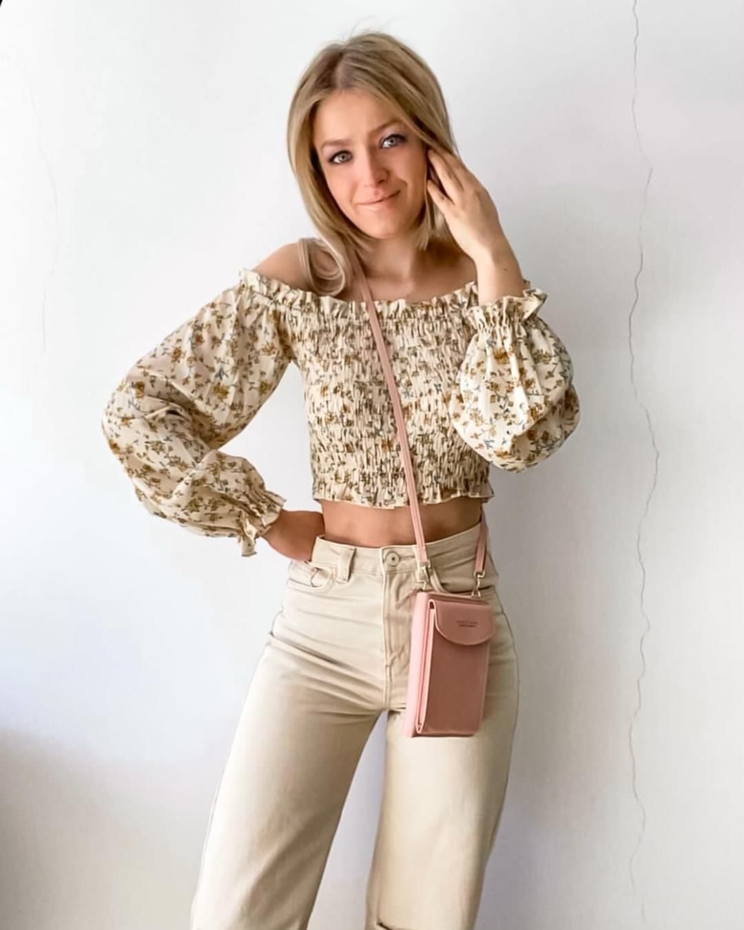 Ženska torbica Forever Lovely (Marelična barva)